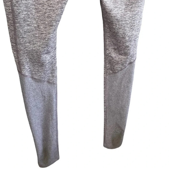 Athleta Women’s Exhale Heel Tights Size Small in Softluxe / Style 511157 - Picture 8 of 10